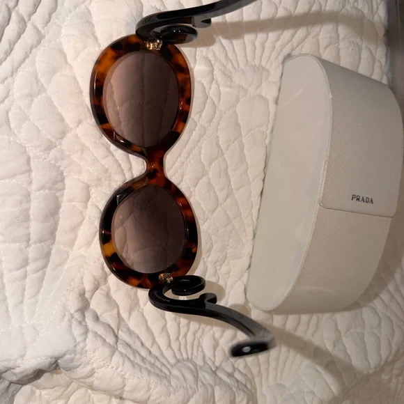 Prada Minimal Baroque Women's Tortoise and Red Swirl Sunglasses - Picture 9 of 15